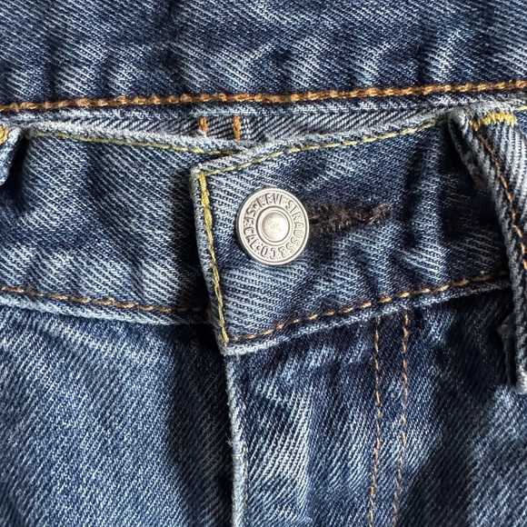 Levi’s 505 Regular Fit Straight Leg Blue Denim Jeans Zip Fly Medium Wash 36x29 - Picture 8 of 8